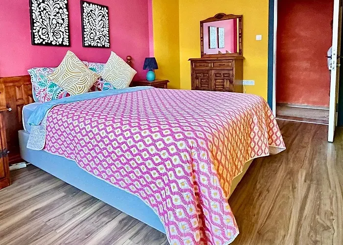 Kaira Homes & 아파트