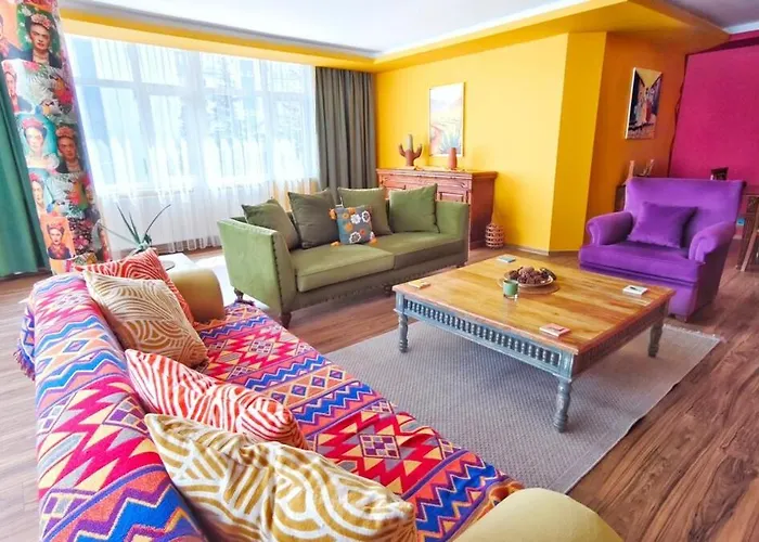 아파트 Kaira Homes & *