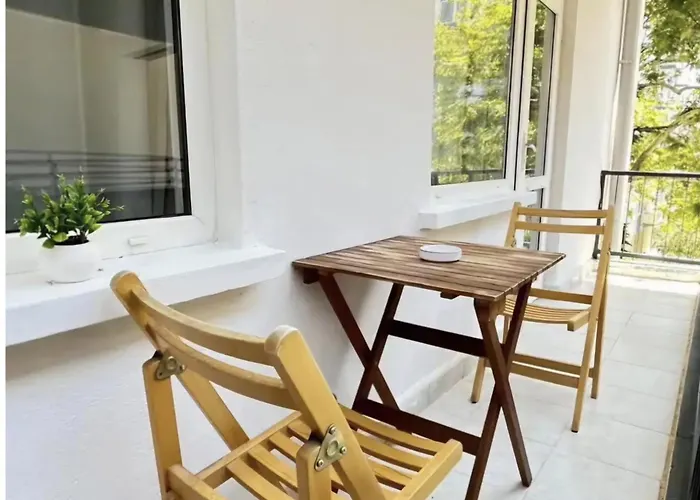 Kaira Homes & 아파트